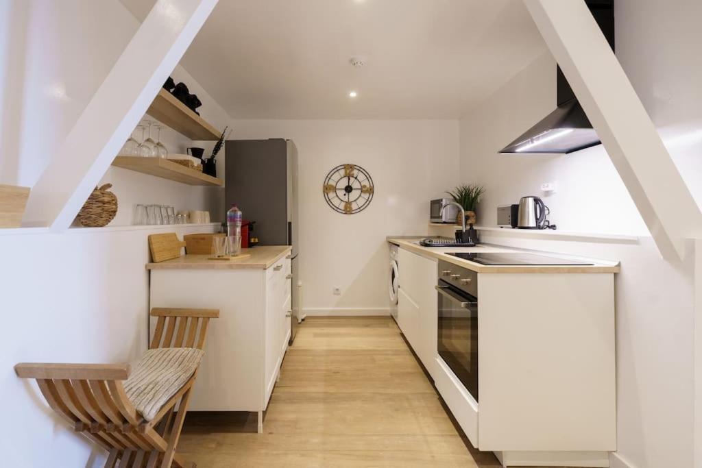 Charm With Patio Apartamento *