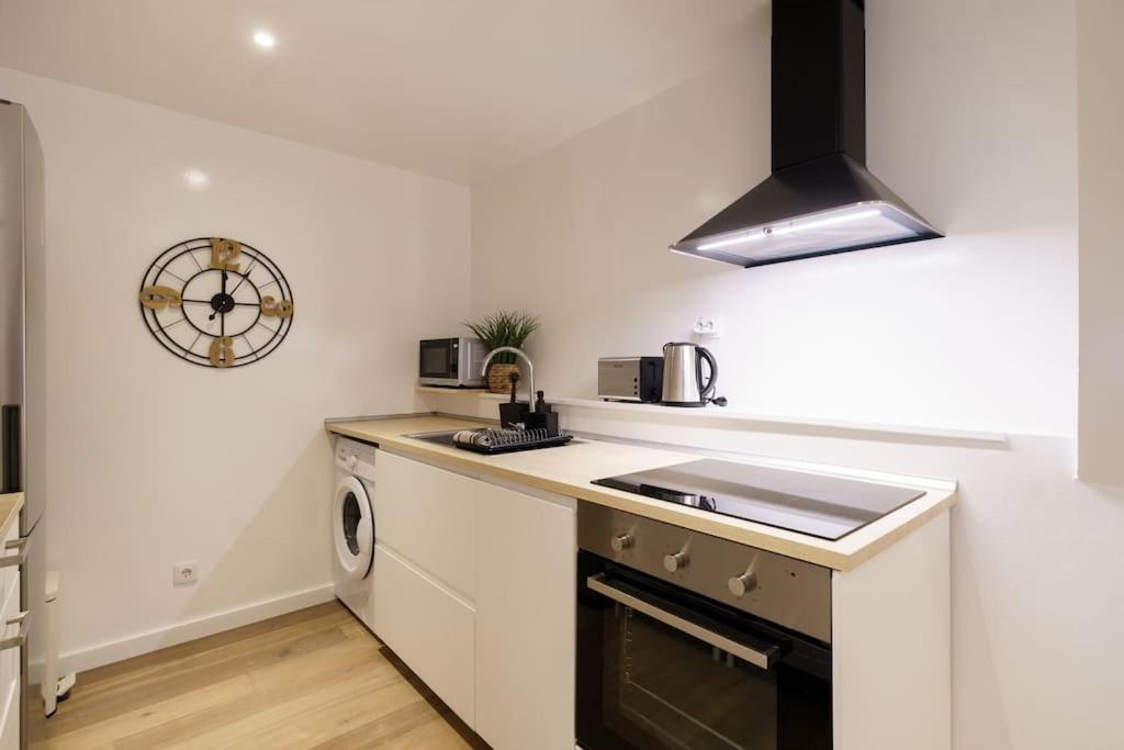 Charm With Patio Apartamento *