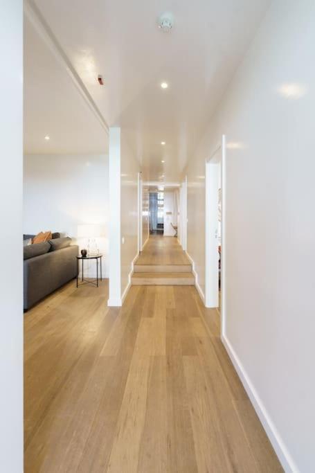 Charm With Patio Apartamento *