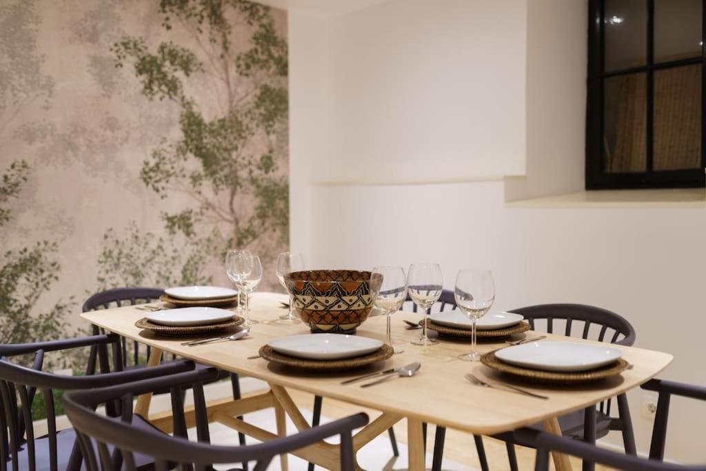 Charm With Patio Apartamento