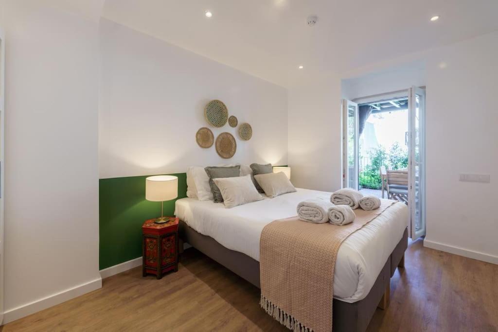Charm With Patio Apartamento